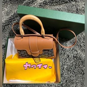 Small shoulder purse